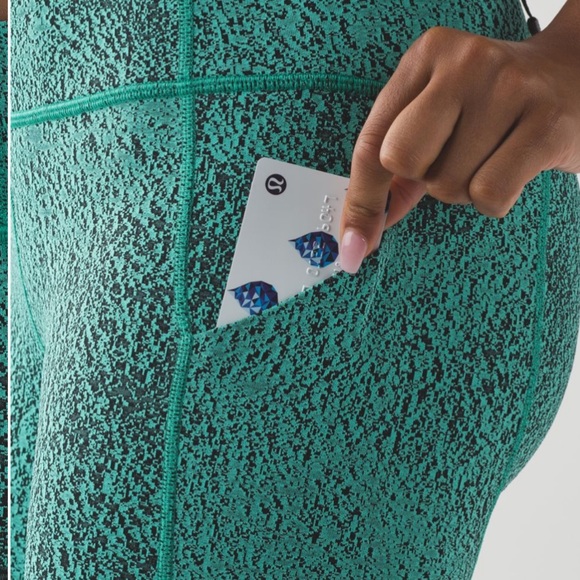 Lululemon Pace Rival Crop Power Luxtreme Spray Jacquard Bali Breeze Black Size 8 - Picture 16 of 16